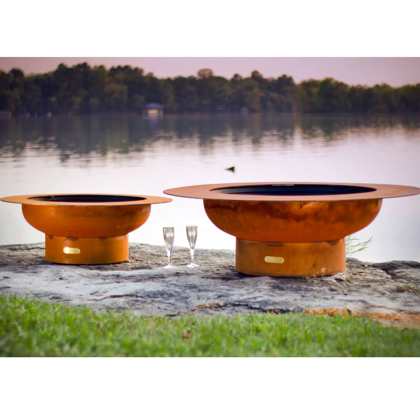Fire Pit Art Saturn Steel Fire Pit With Lid – Planet Ring Design Outdoor Fire Pit – Feature Detail