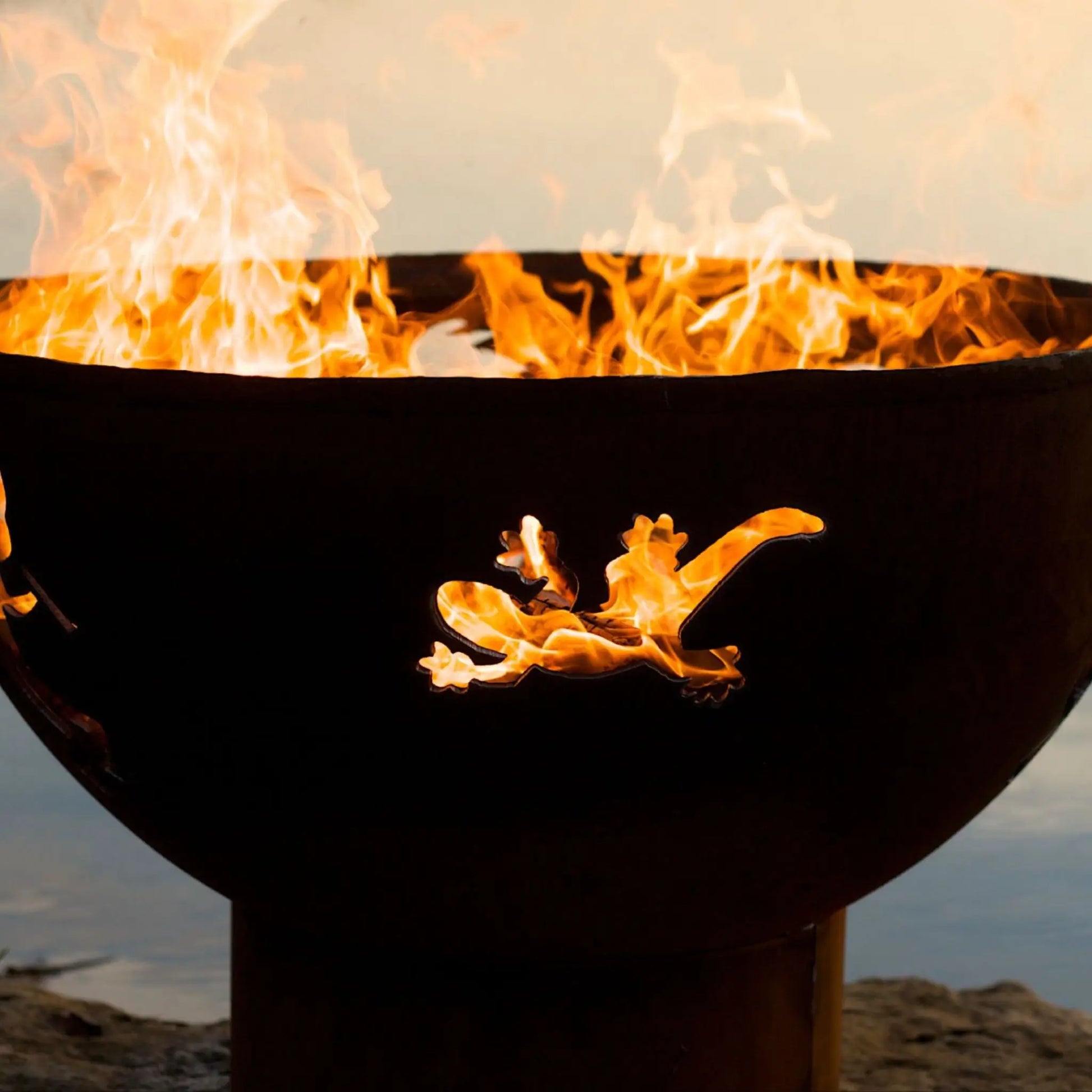 Fire Pit Art Kokopelli Lizard Steel Fire Pit – Southwest Gecko Sun Design Outdoor Fire Pit – Lifestyle View