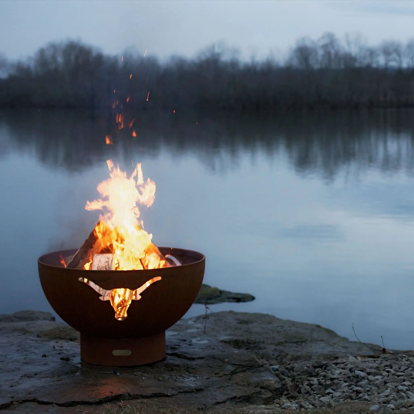 Fire Pit Art Long Horn Steel Fire Pit – Western Longhorn Skull Outdoor Fire Pit – Lifestyle View