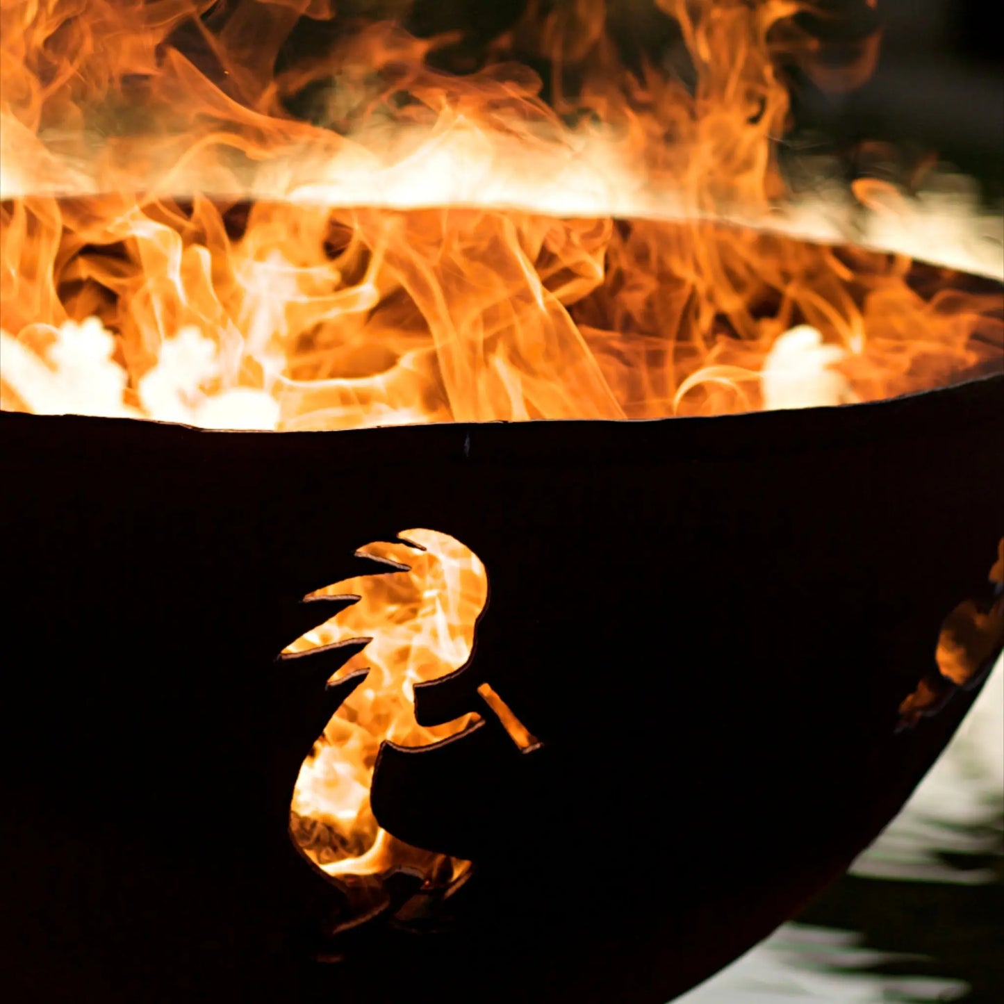 Fire Pit Art Kokopelli Lizard Steel Fire Pit – Southwest Gecko Sun Design Outdoor Fire Pit – Alternate Angle