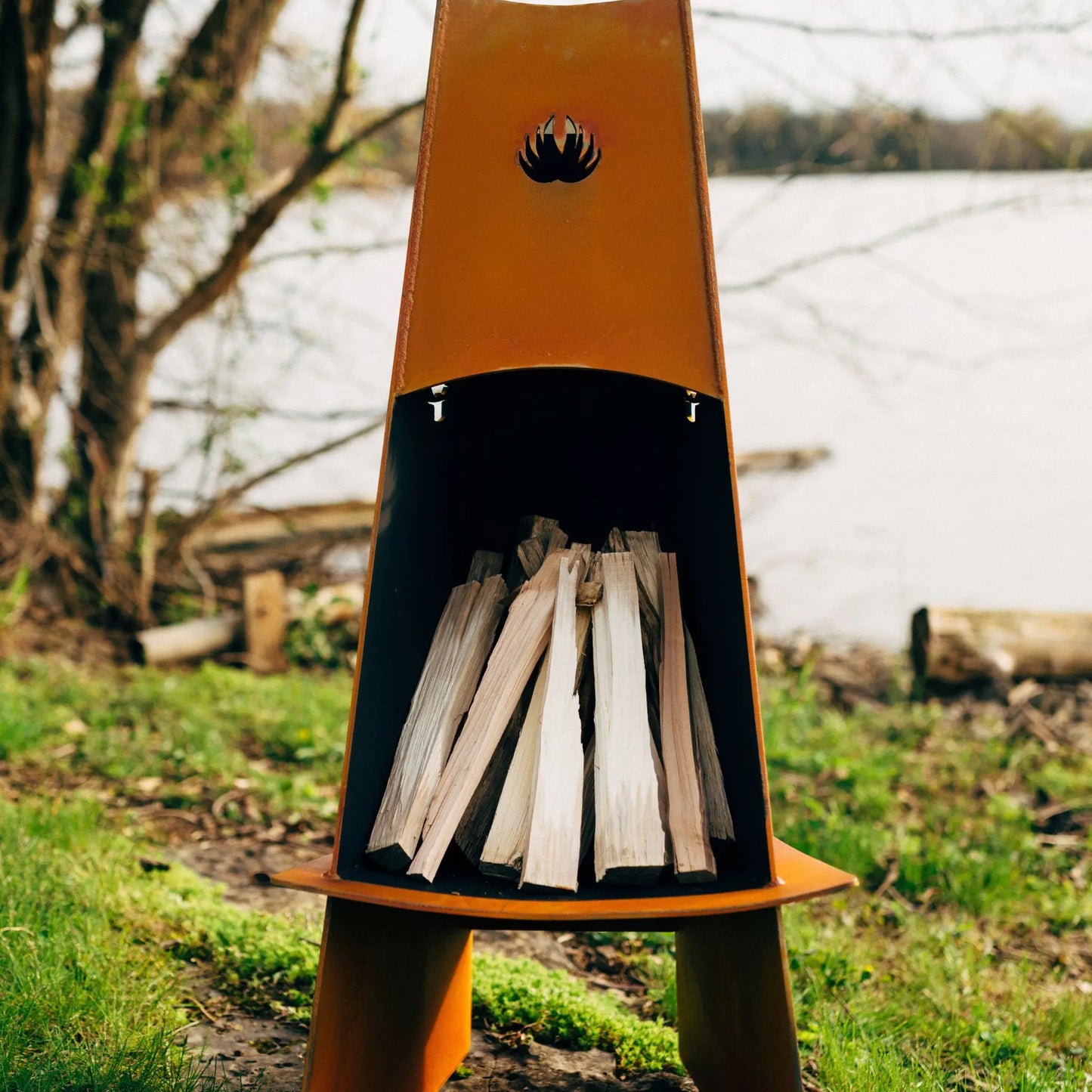 Fire Pit Art Vesuvius Wood Burning Fire Pit – Vertical Trilateral Steel Outdoor Fire Pit – Alternate Angle