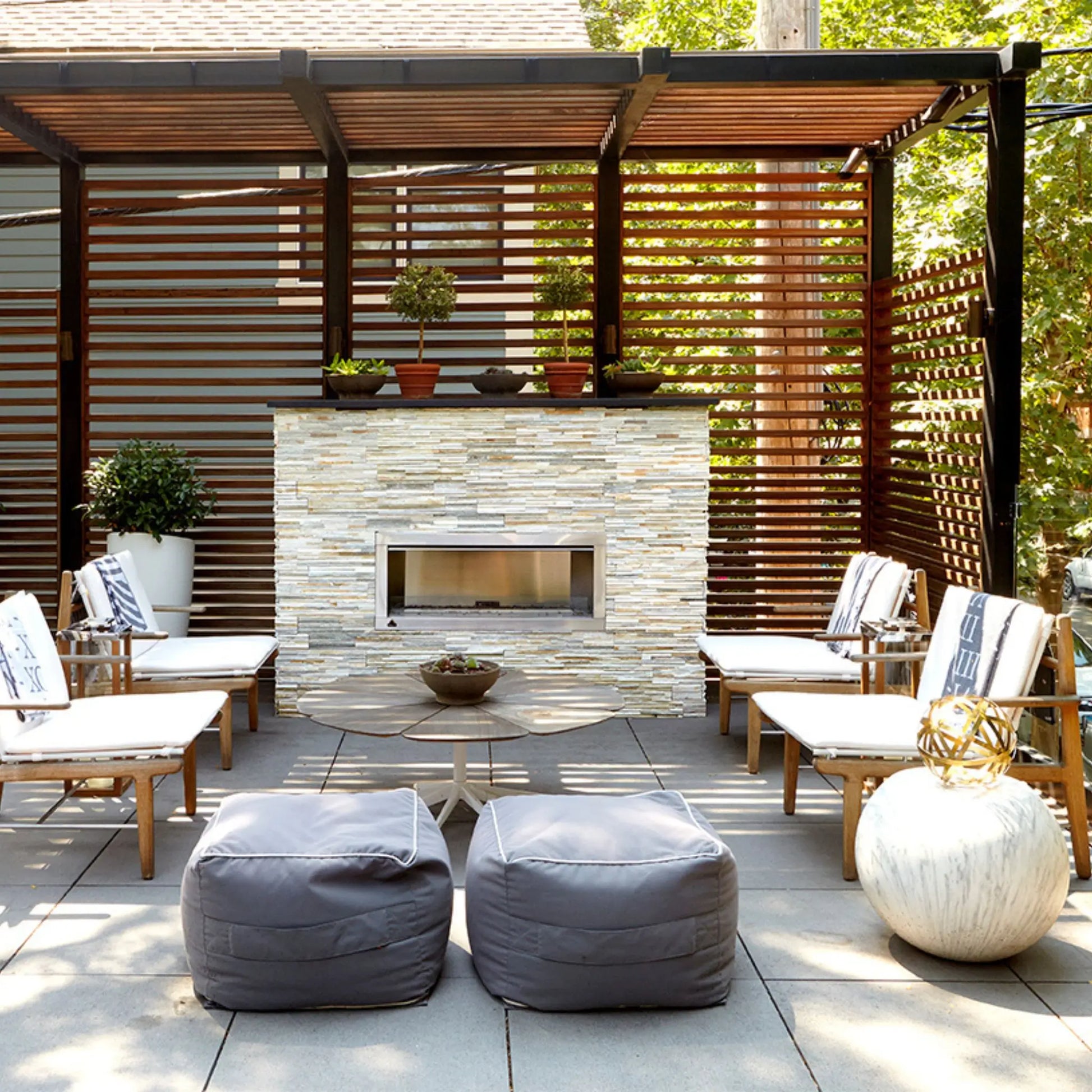 Fire Gear Kalea Bay Outdoor Linear Gas Fireplace – Outdoor Entertainment Area Setting