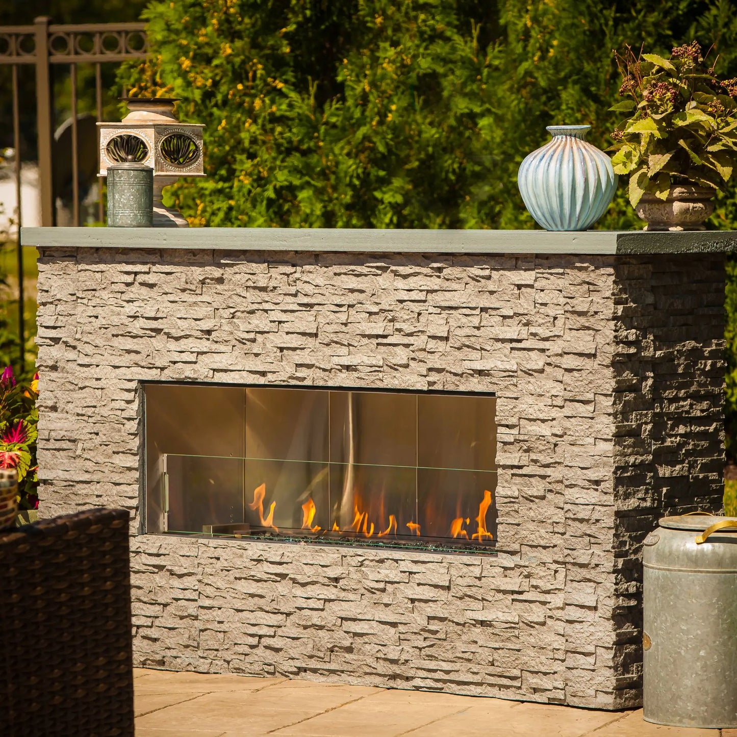 Fire Gear Kalea Bay Outdoor Linear Gas Fireplace – Burner and Glass Media Detail