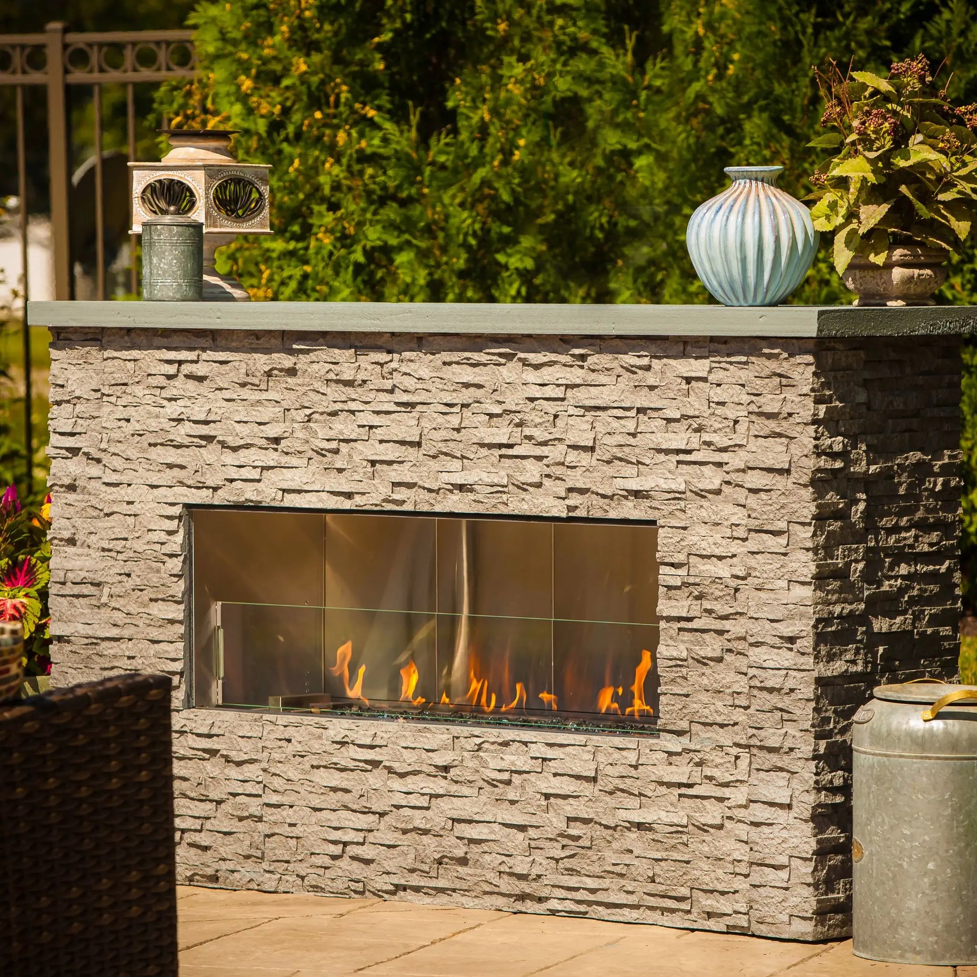 Fire Gear Kalea Bay Outdoor Linear Gas Fireplace – Burner and Glass Media Detail