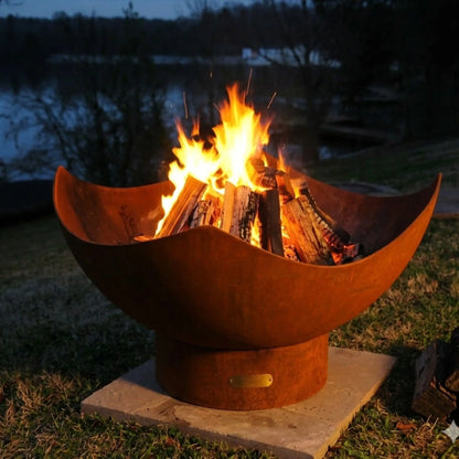 Fire Pit Art Manta Ray Steel Fire Pit – Ocean-Inspired Sculptural Outdoor Fire Pit – Detail View